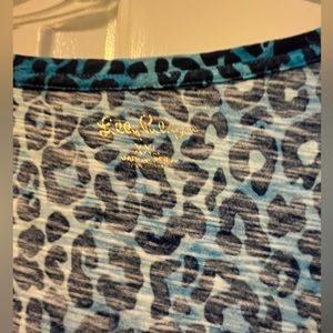 Lilly Pulitzer fun t-shirt